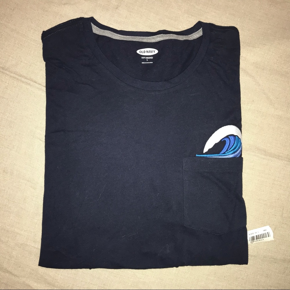 OLD NAVY Navy Embroidered Pocket Tee. NWT